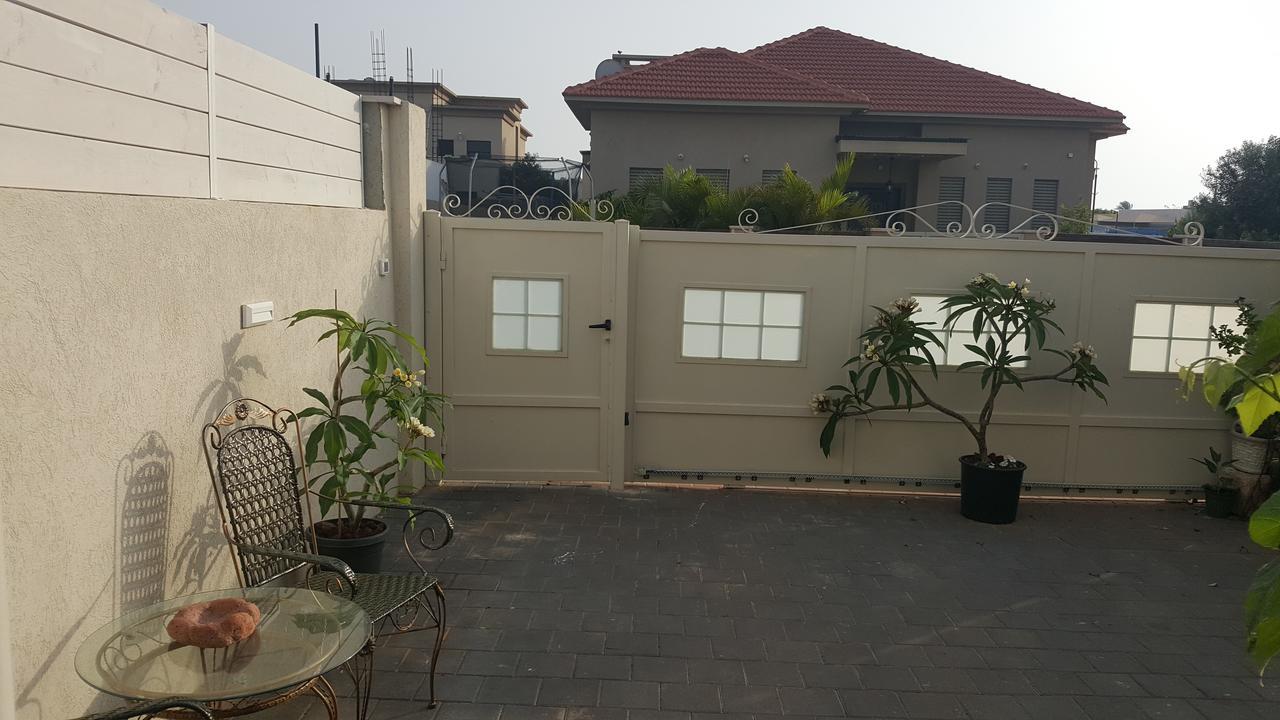 Regina'S Place Or Akiva Exterior photo